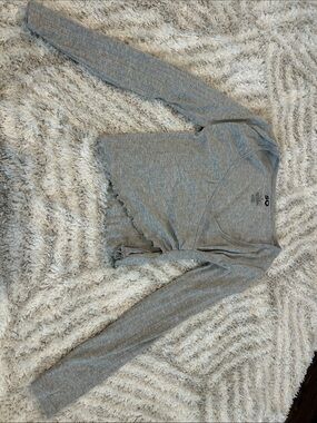 Gray Long Sleeve Tie-Front Ribbed Top - Women